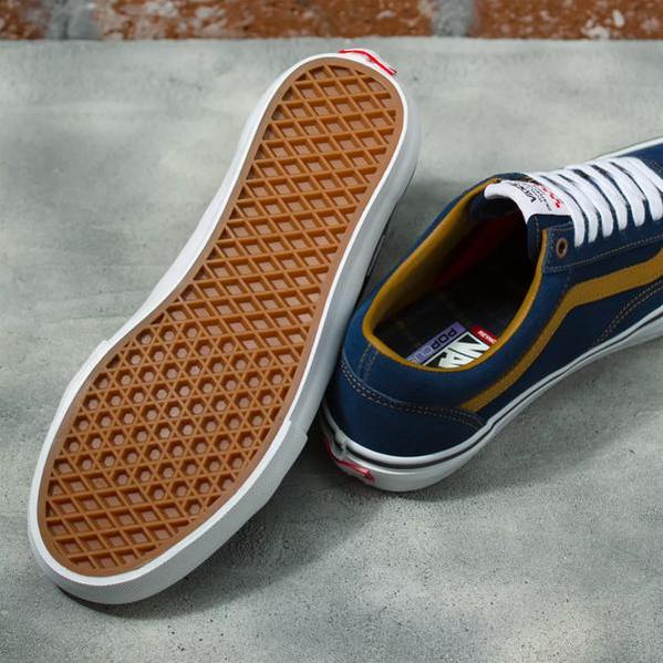 Vans old sale skool navy brown